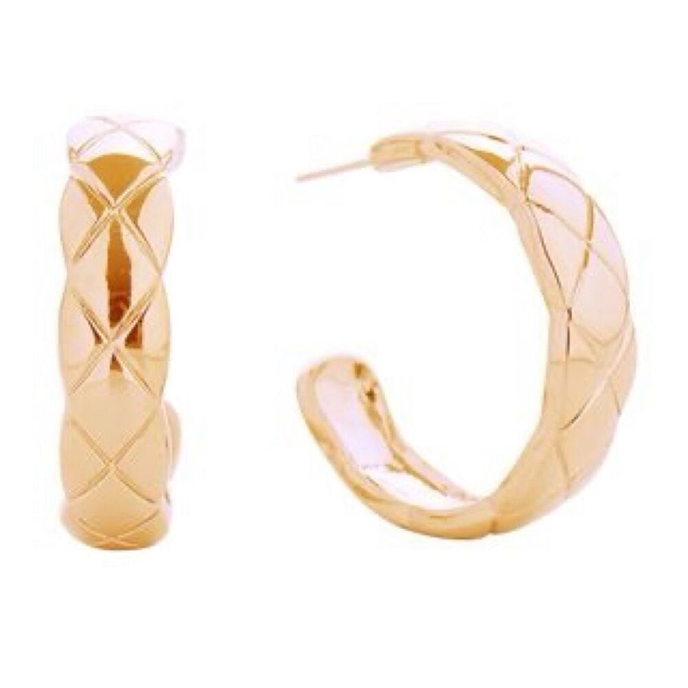 NWT 14K GP “ gold plated Do everything in Love “  quilt hoops